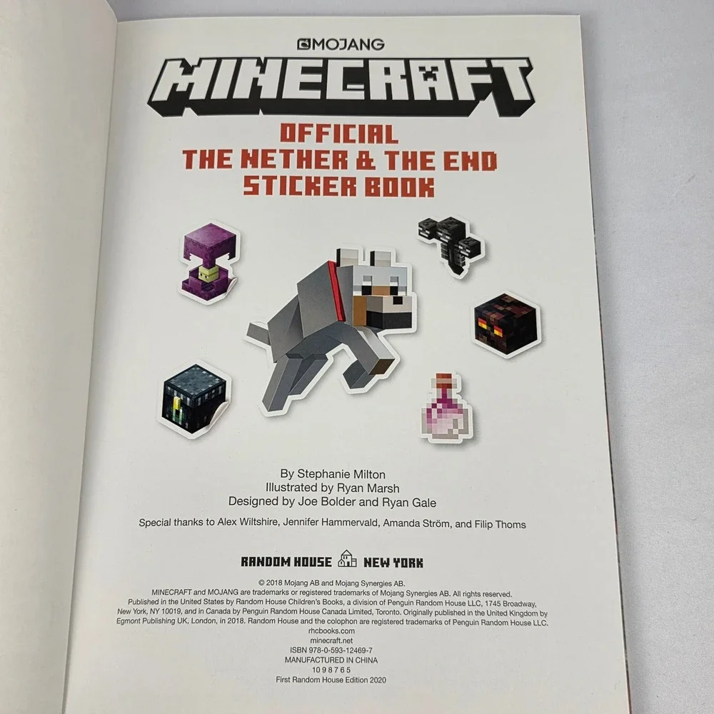 Minecraft Official Nether and The End Sticker Book for Kids - Minor use‎